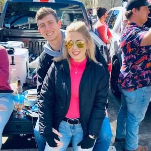 Meet your Posher, Brianne